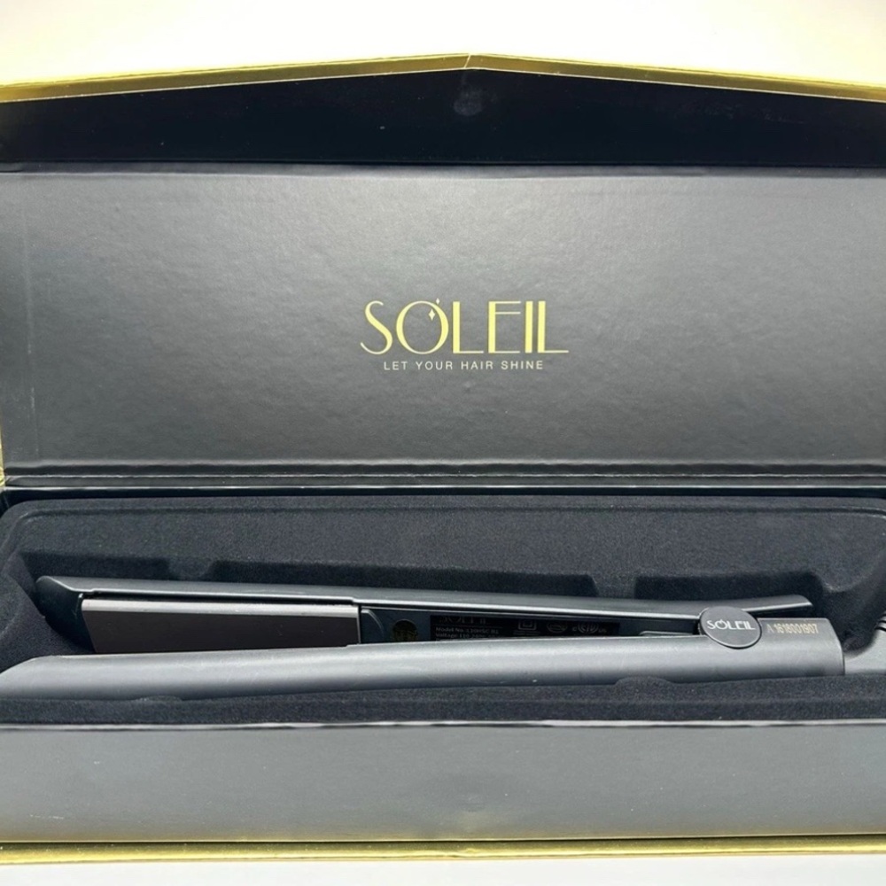 Soleil flat iron BLACK hair straightener NEW MSRP 350$